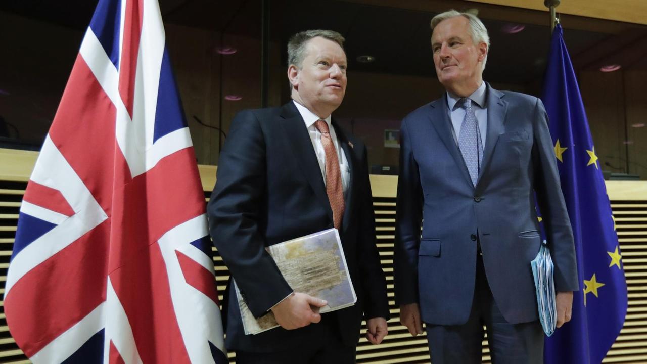 EU-Unterhändler Michel Barnier (r) und David Frost in Brüssel