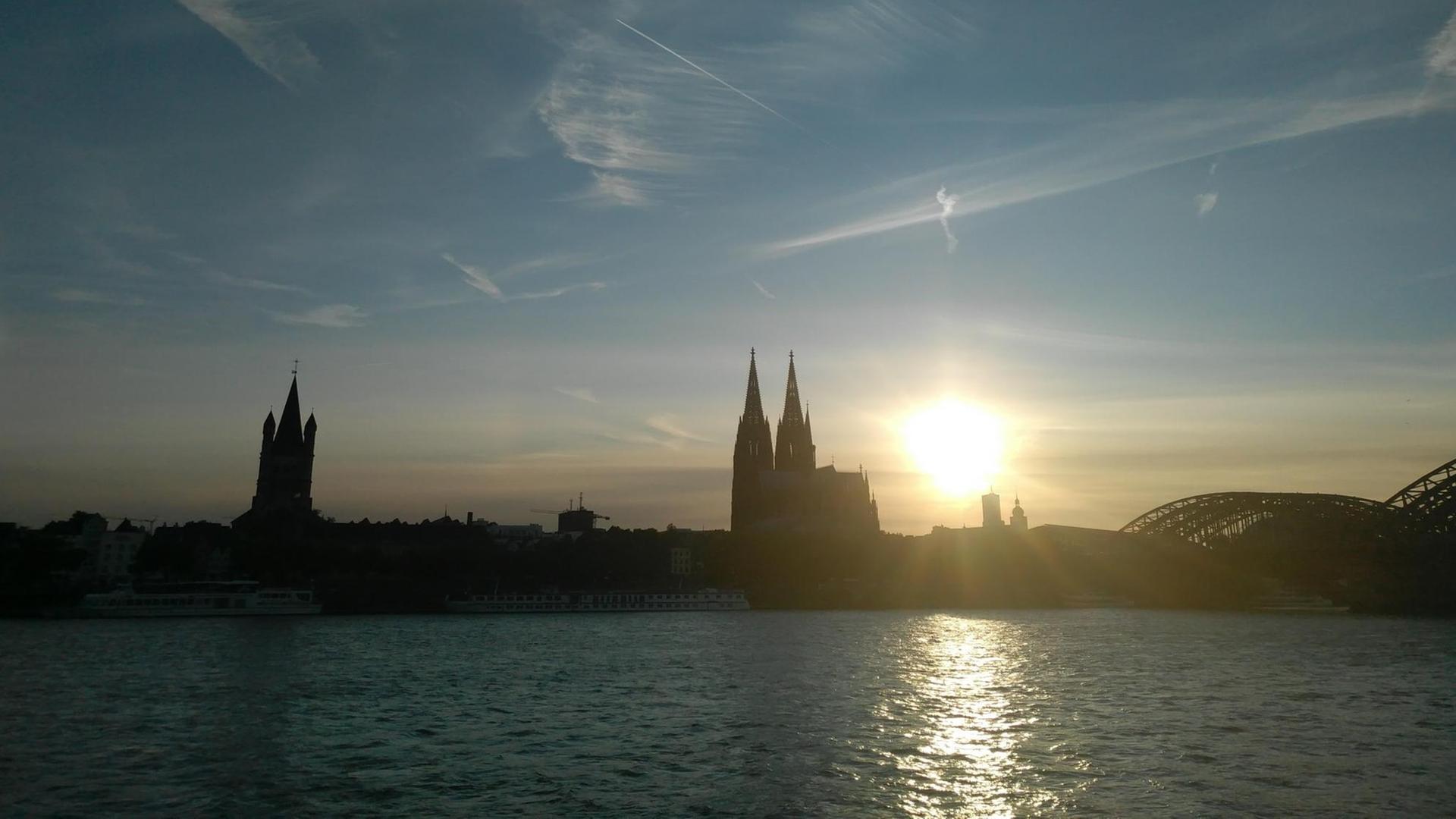 Sonnenuntergang in Köln