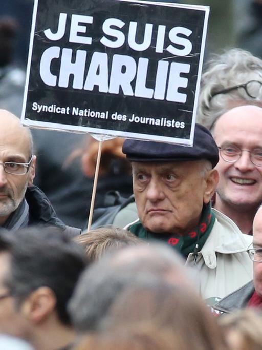 In Paris setzen Hunderttausende ein Zeichen der Solidarität und gegen religiöse Gewalt.