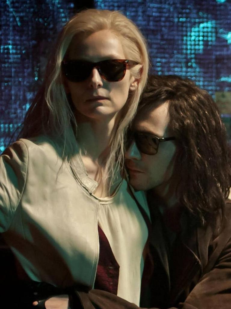 Szene aus "Only Lovers Left Alive" mit Tilda Swinton.