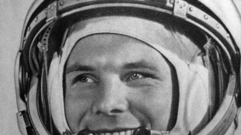 Juri Gagarin, der erste Mensch im All Juri Gagarin, der erste Mensch im All