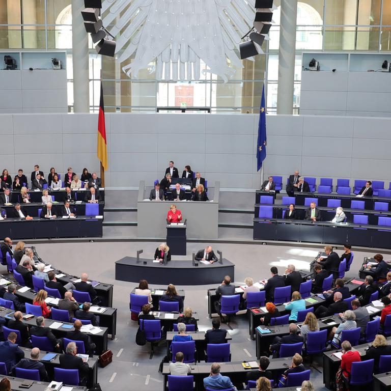 Bundestag - Diätenerhöhung für Abgeordnete soll in