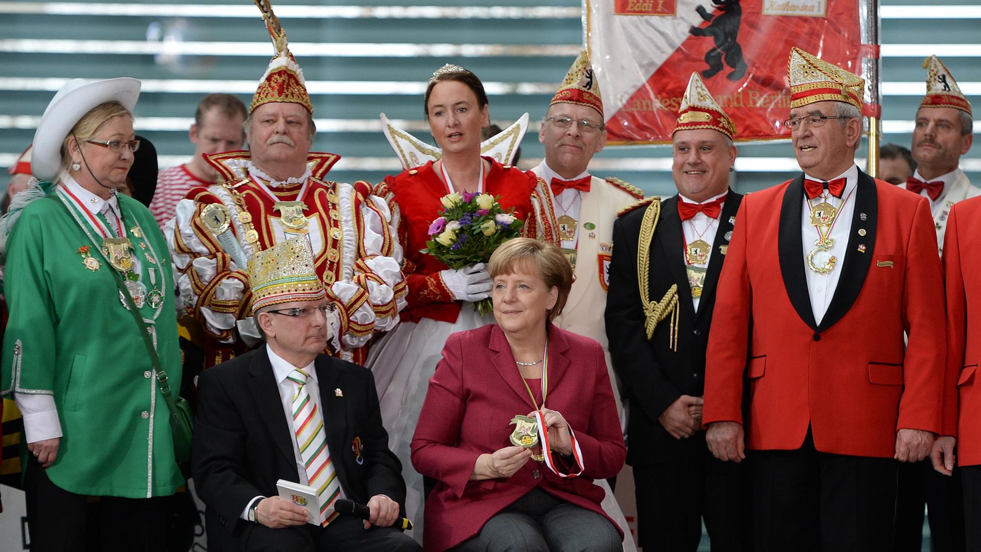 Angela Merkel empfängt den Bund Deutscher Karneval, Gruppenfoto Angela Merkel empfängt den Bund Deutscher Karneval, Gruppenfoto