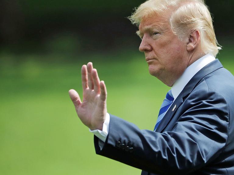 US-Präsident Donald Trump verlässt das Weiße Haus in Washington, um nach Camp David zu fliegen; Aufnahme vom 1. Juni 2018