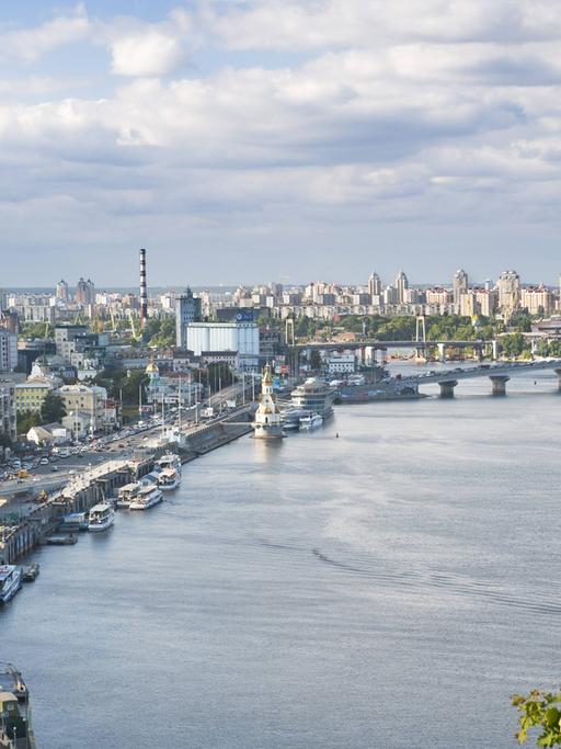 Kiew am Fluss Dnepr.