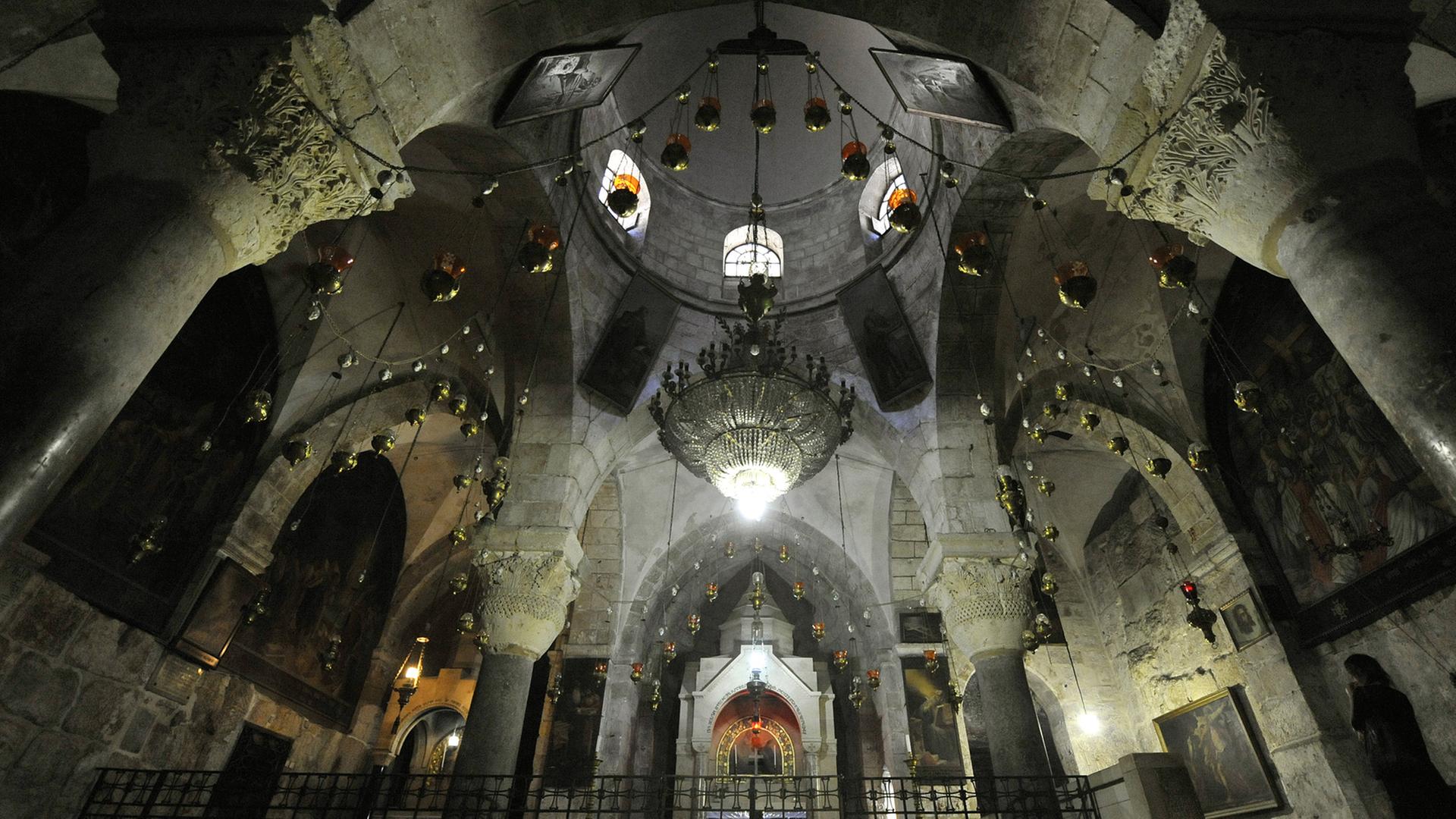 Die armenisch-orthodoxe Helenakapelle in der Grabeskirche in Jerusalem