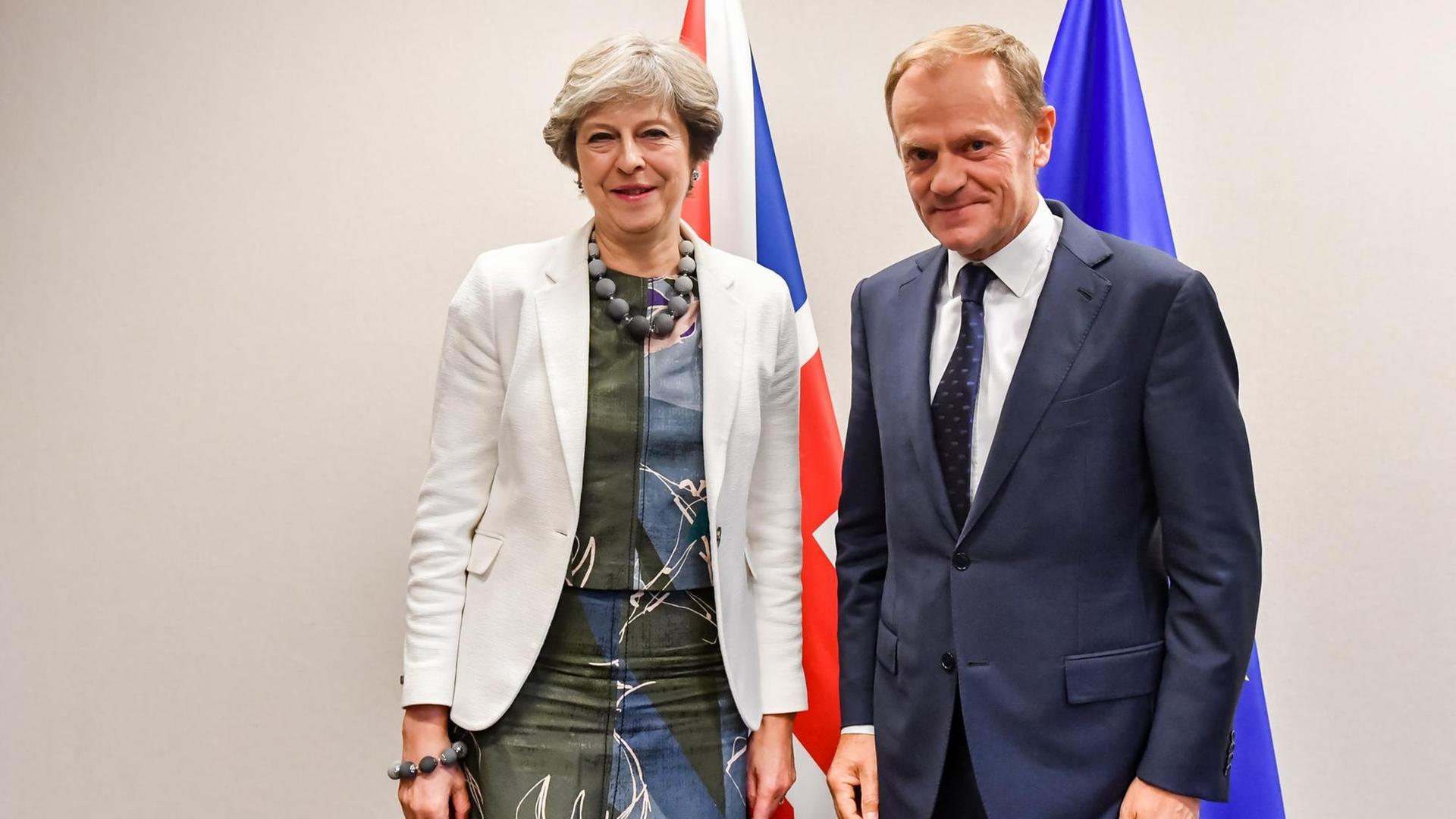 Die britische Premierministerin May und EU-Ratspräsident Tusk