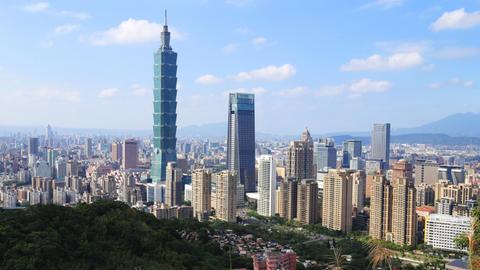 Blick auf die Skyline von Taipeh