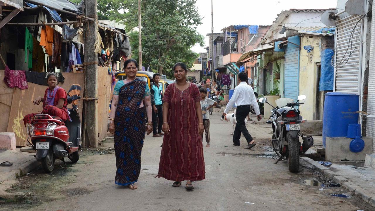 Eine Siedlung von Dalit in Mumbai; selbst in Großstädten existieren noch solch separate Siedlungen.