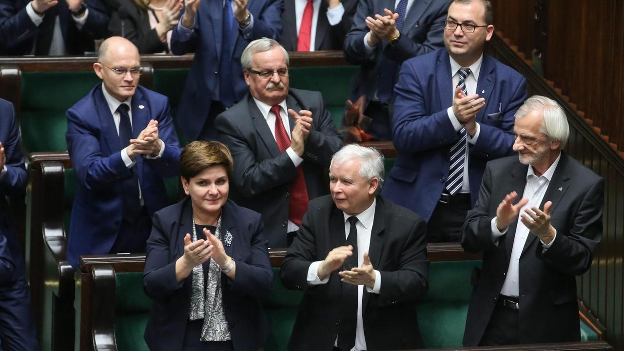 Nowy podatek w Polsce – banki muszą finansować obietnice wyborcze rządu