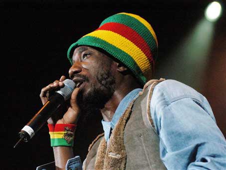 Der jamaikanische Dancehall-Künstler Sizzla Der jamaikanische Dancehall-Künstler Sizzla