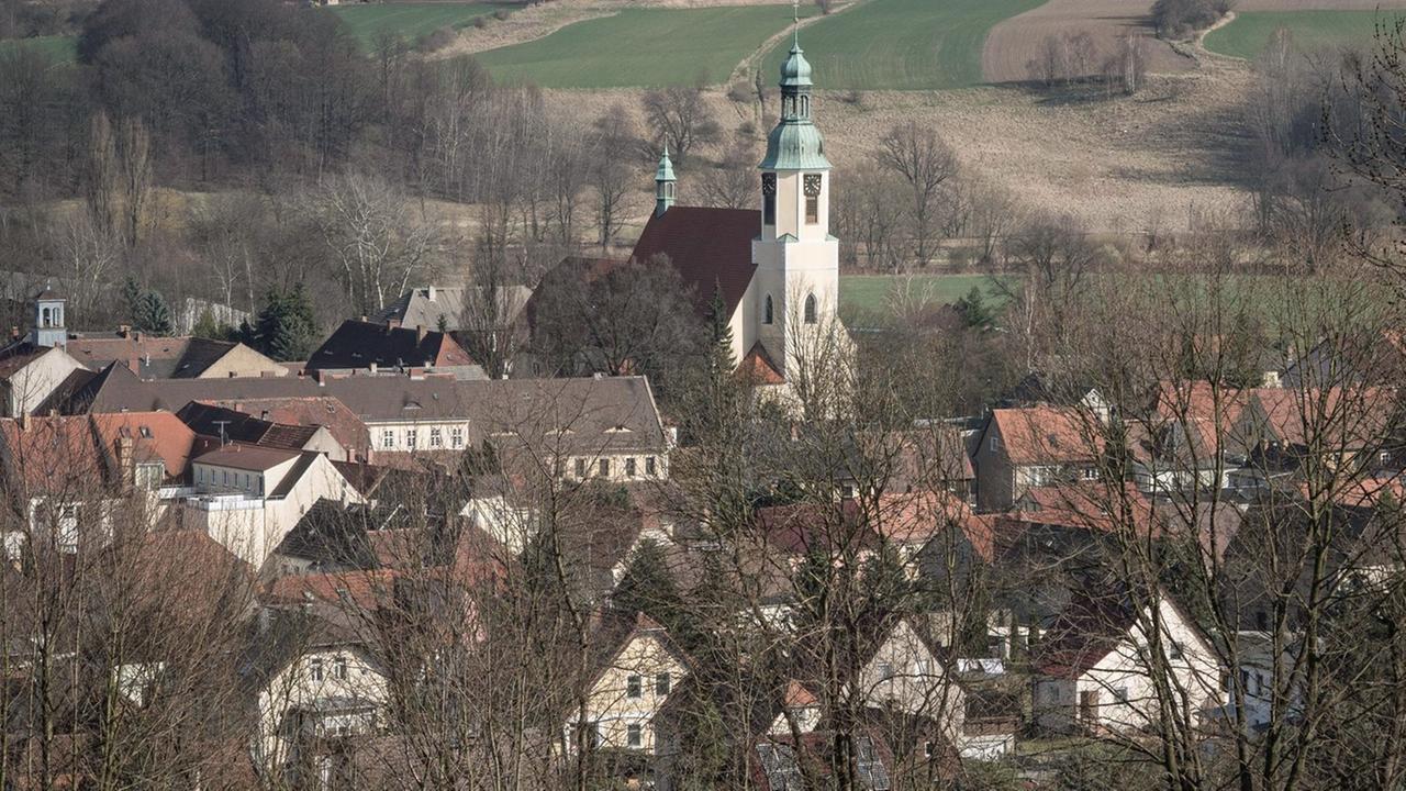 Blick auf den Ort Ostritz in Sachsen: Er ist Veranstaltungsort des "Schild- und Schwertfestivals" vom 20. und 21. April.