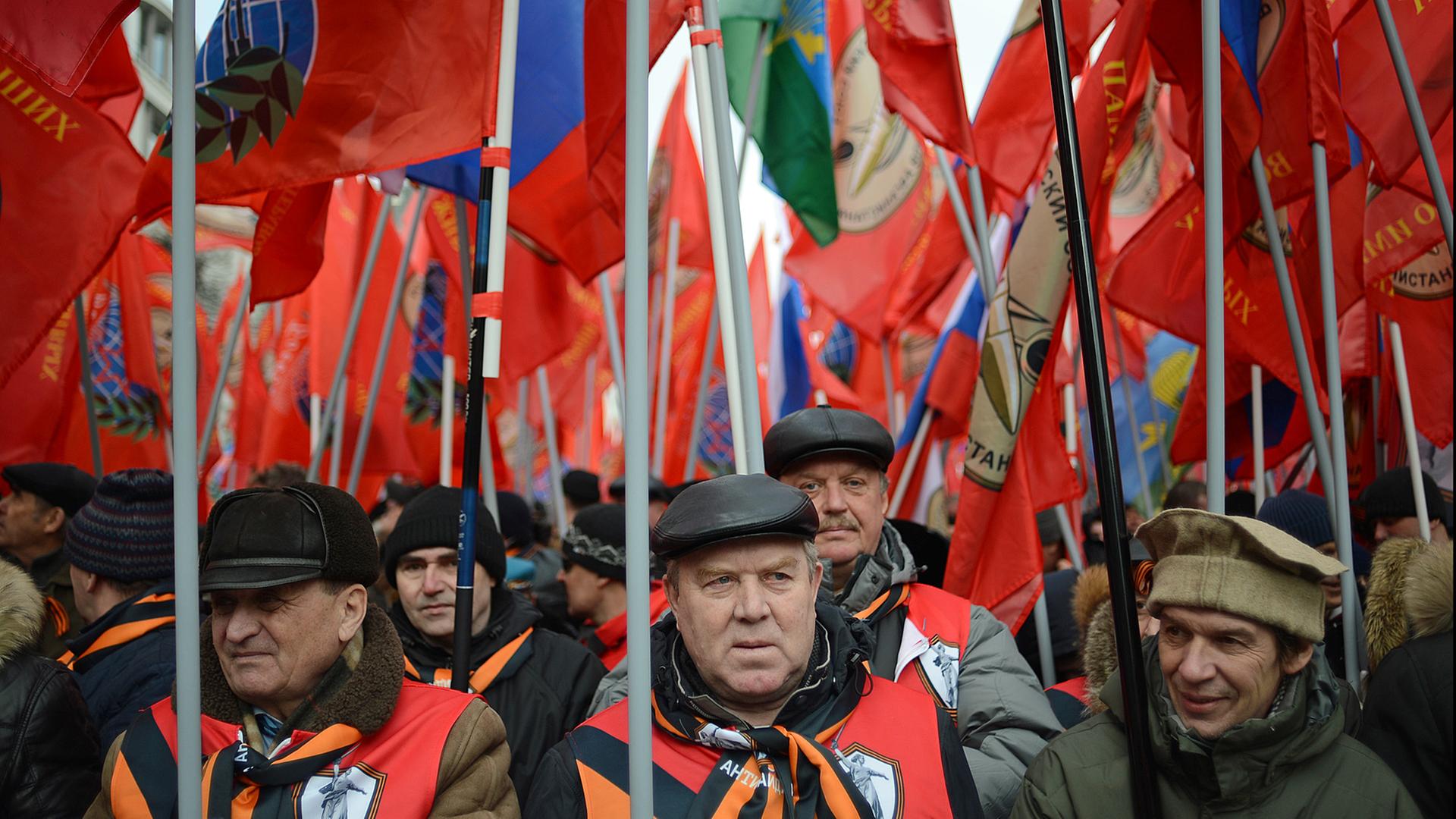 Pro-Putin und Antimaidan-Kundgebung in Moskau mit zehntausenden Teilnehmern; Aufnahme vom 21.2. 2015