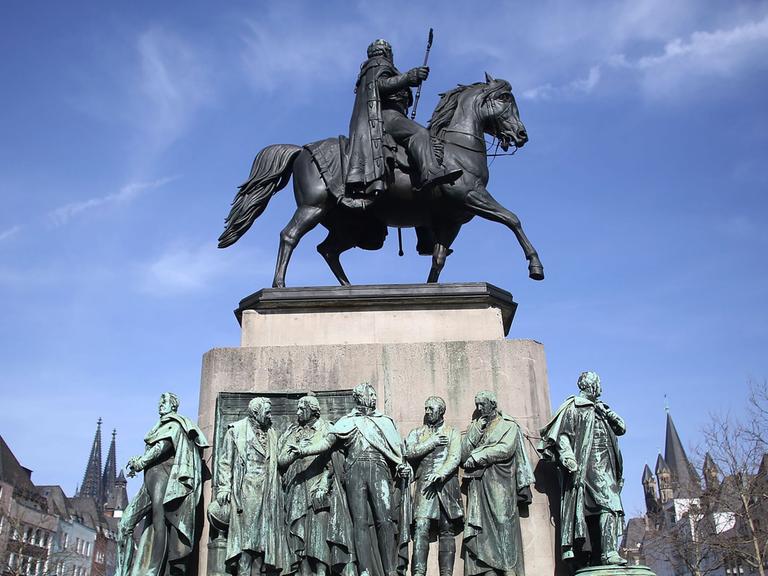Das Reiter-Denkmal des Preußen-Königs Friedrich-Wilhelm III. in Köln.