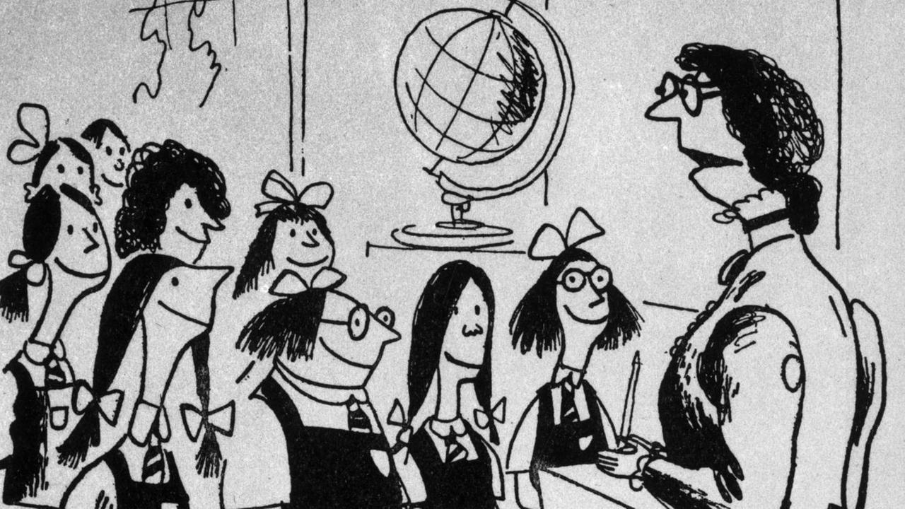 Cartoon des britischen Karikaturisten Ronald Searle: die Schulmädchen von St. Trinians. Die Lehrerin fordert die Internatsschülerinnen auf: "Verratet das Mädchen, das gestern nacht den Ostflügel in Brand gesteckt hat".