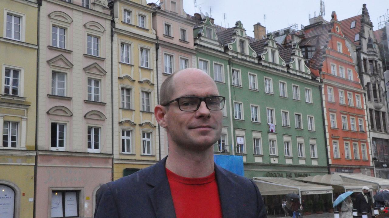 Deutschlandradio Kultur-Redakteur Korbinian Frenzel befragt unsere Gäste in Breslau