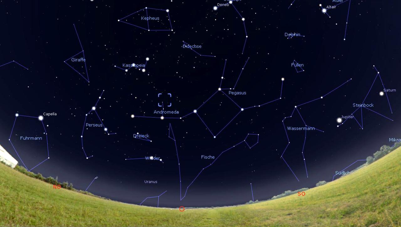 Das Sternbild Andromeda mit der berühmten Galaxie ist jetzt abends am Osthimmel zu erkennen 