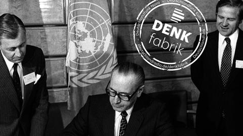 Als Resultat der ersten Weltklimakonferenz (World Climate Conference) vom 12. bis zum 23. Februar 1979 am Sitz der UN-Weltklimaorganisation WMO (World Meteorological Organisation) in Genf unterzeichnet Bundesrat Hans Huerlimann (Mitte) in demselben Jahr, am 13. November 1979, die UN-Umweltschutz-Akte.