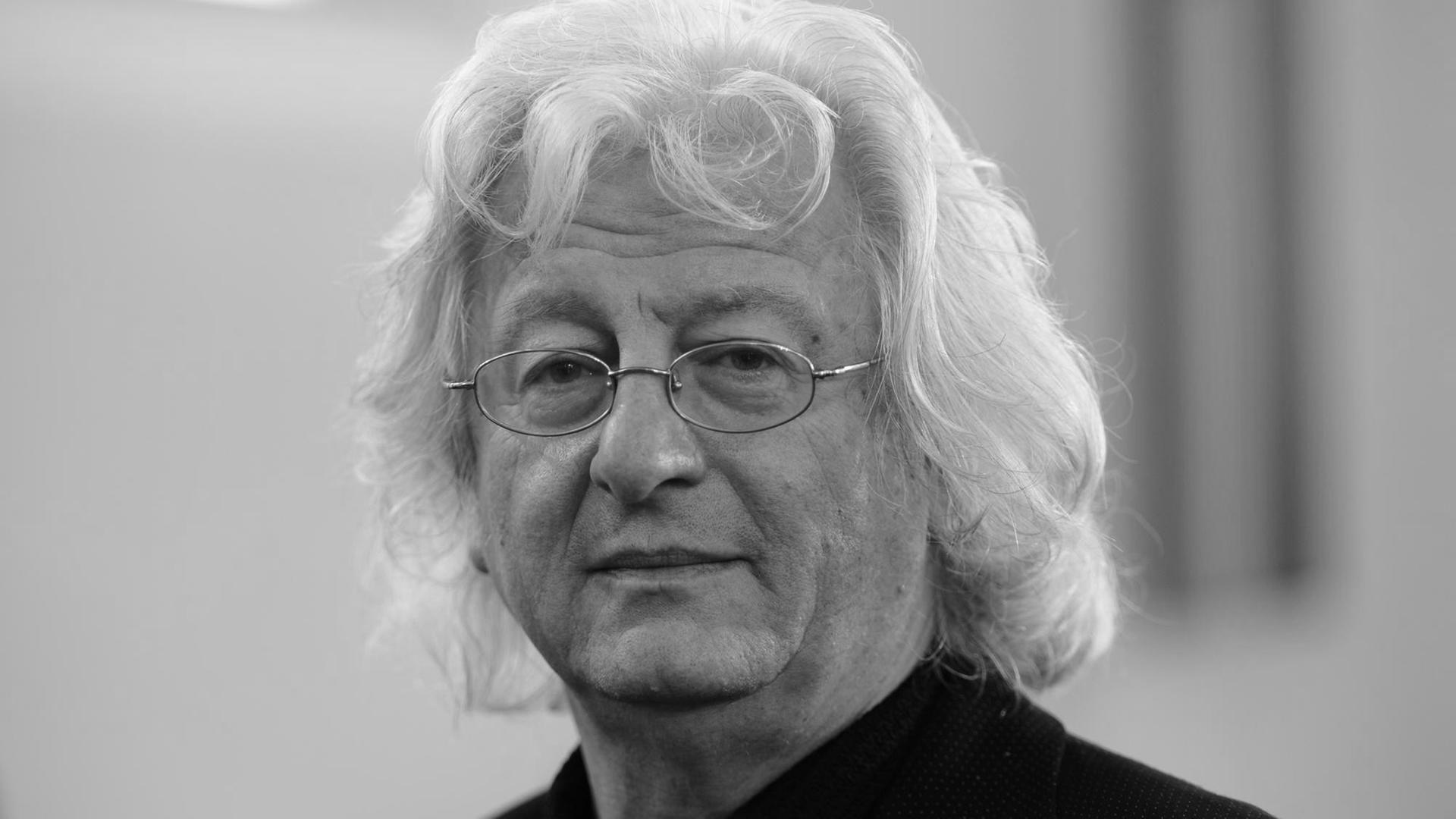 Der ungarische Schriftsteller Peter Esterhazy am 12. Oktober 2014 in der Paulskirche in Frankfurt am Main am Rande der Verleihung des Friedenspreises des Deutschen Buchhandels