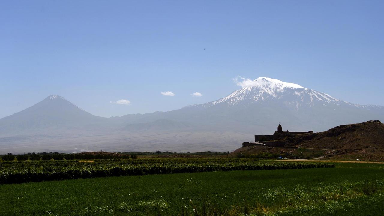 Das armenische Kloster Chor Virap mit Berg Ararat