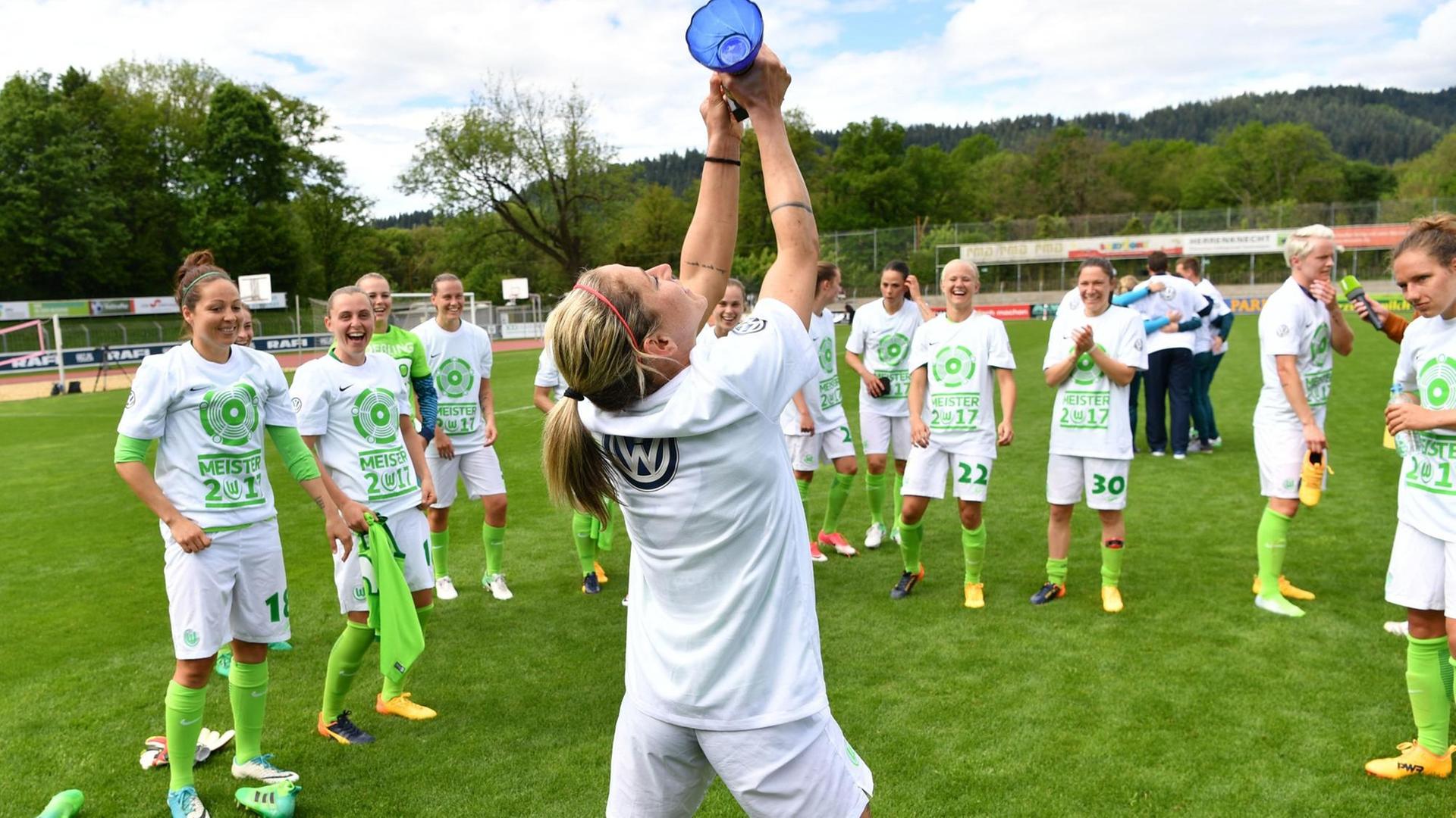 Das Frauen-Fußball-Team von Wolfsburg ist Deutscher Meister