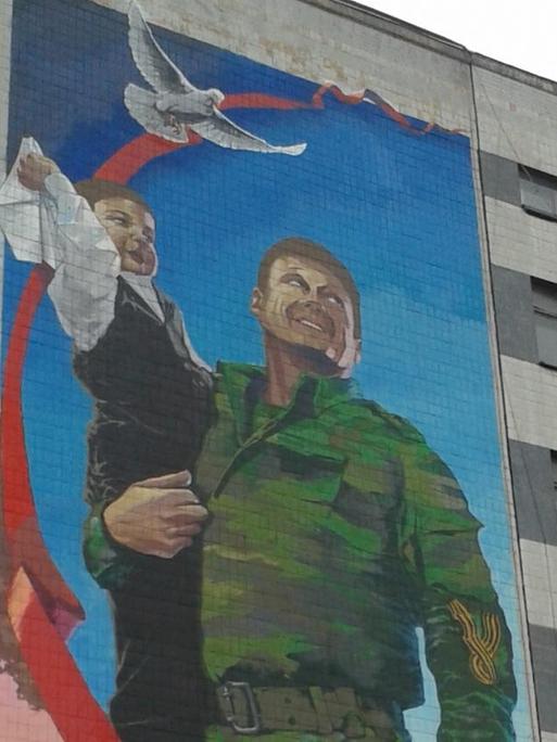 Donezk: Die Wandmalerei im sozialistischen Stil zeigt den Präsident der "DNR"