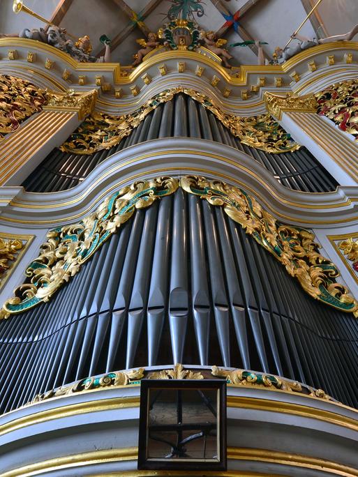 Blick auf die Silbermann-Orgel im Dom zu Freiberg (Sachsen). Seit 1714 klingt das barocke Meisterwerk Gottfried Silbermanns nahezu unverändert und zählt heute zu den wertvollsten und bedeutendsten Instrumenten der Welt.