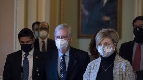 Der republikanische Mehrheitsführer im Senat, Mitch McConnell (Kentucky) vor der Abstimmung über die Coroa-Hilfen und den Militärhaushalt der USA