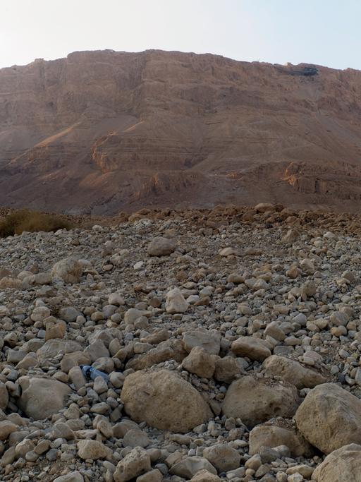 Blick auf dem Berg Masada, aufgenommen am 04.01.2011 bei En Gedi.