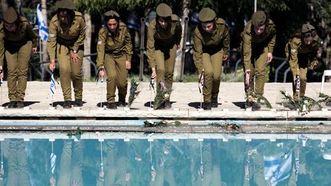Der Gedenktag an die gefallenen israelischen Soldaten und Opfer des Terrorismus wird am 4. des Monats Ijjar nach jüdischem Kalender abgehalten.