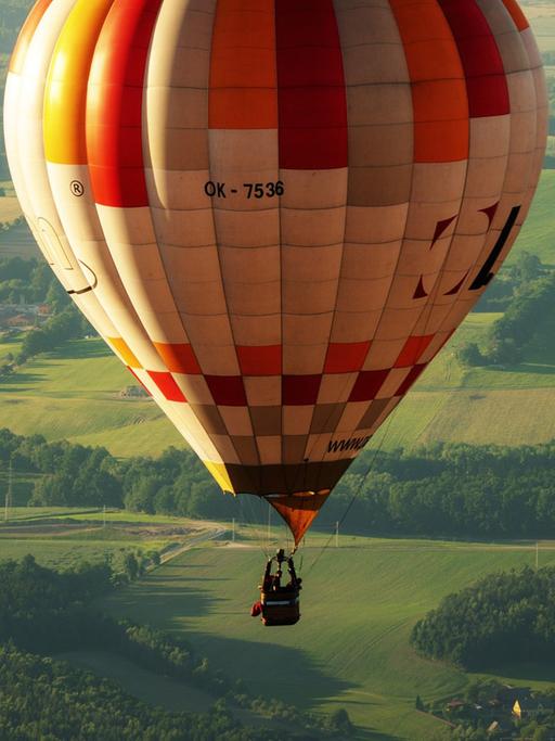 Heißluftballon über Tschechien, Juni 2014