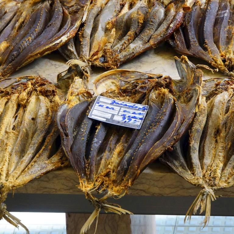 Getrocknete Fische in der Fischhalle der Markthalle Mercado dos Lavradores , Madeira, Funchal

