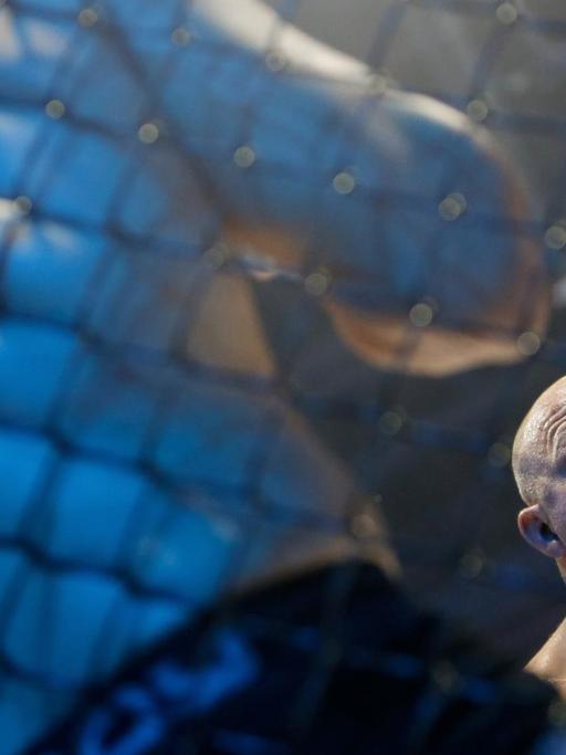 Der MMA-Kämpfer Fedor Emelianenko aus Russland während eines Kampfes.