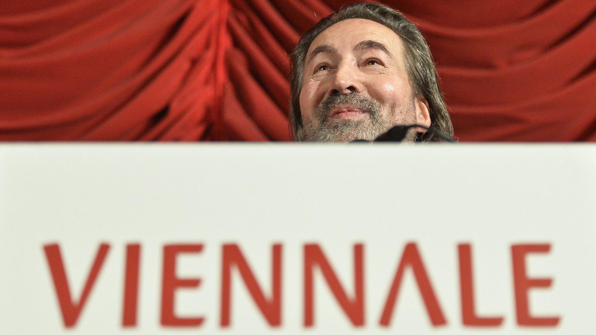 Festivaldirektor Hans Hurch bei der Eröffnung der Viennale 2015