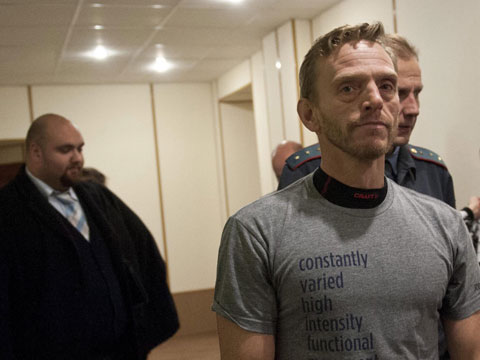 Mannes Ubels, Greenpeace-Aktivist, im Gebietsgericht von Murmansk