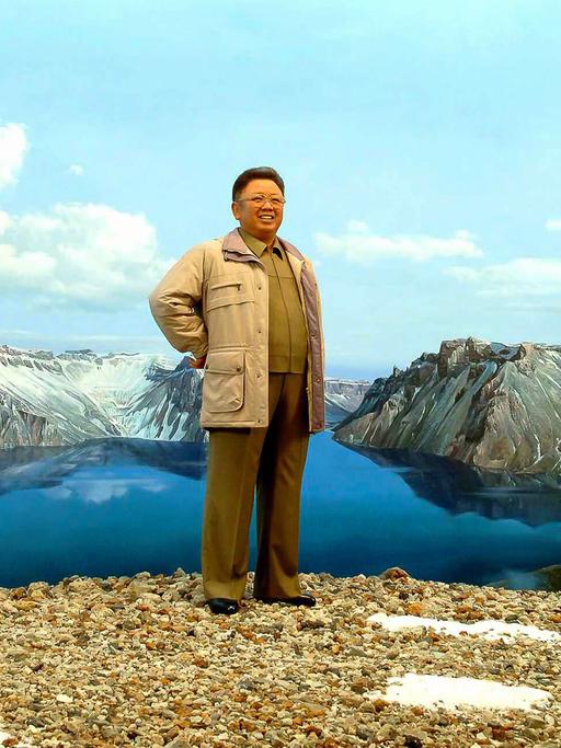 Wachsfigur des früheren nordkoreanischen Führers Kim Jong-il in einem Museum im Norden von Pjöngjang