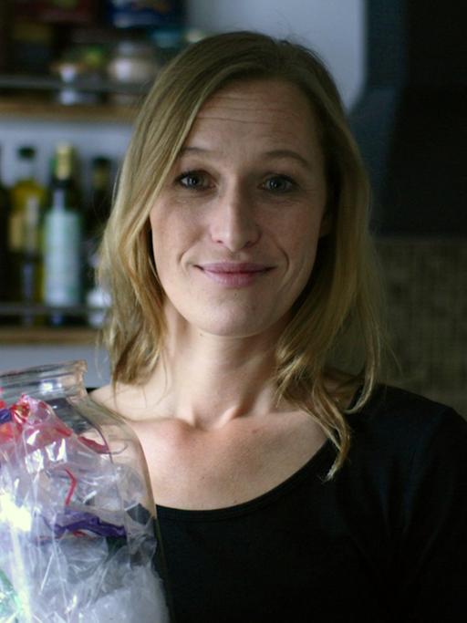 Die Online-Redakteurin und Bloggerin Nadine Schubert versucht seit drei Jahren so wenig Plastik zu verbrauchen wie möglich.
