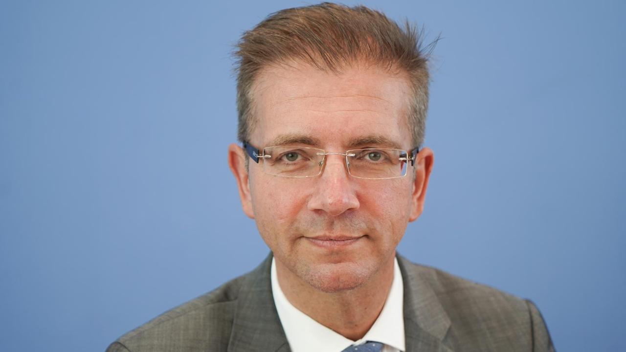 Wolfgang Greiner, Mitglied des Sachverständigenrats zur Begutachtung der Entwicklung im Gesundheitswesen (SVR) beim Bundesgesundheitsministerium