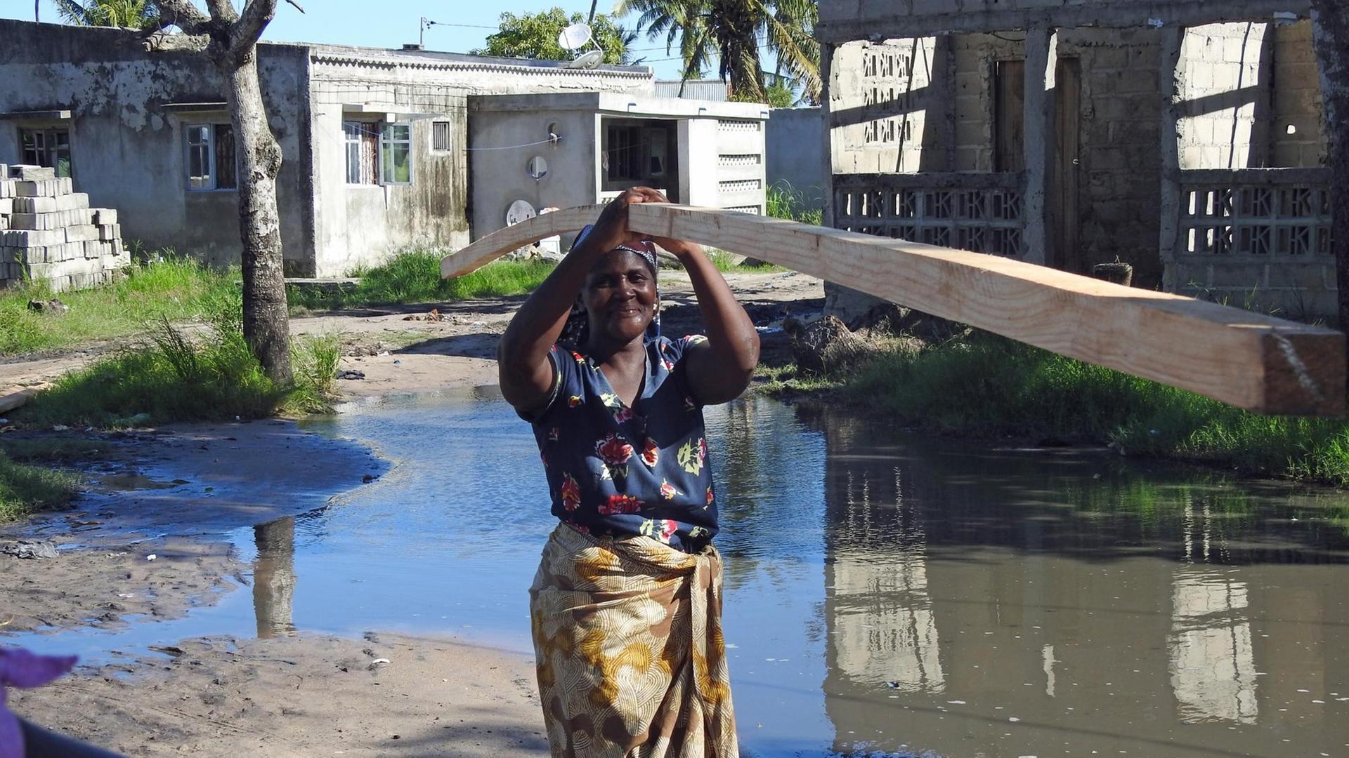 Szene in Beira, Mosambik, ein Jahr nach dem verheerenden Zyklon Idai