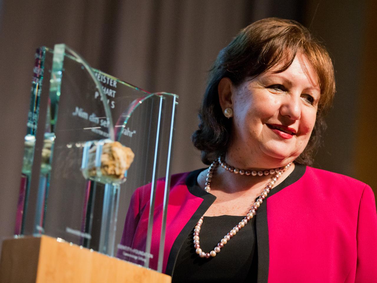 Die türkisch-amerikanische Philosophin Seyla Benhabib erhält am 19.05.2014 im Rahmen der Phil.Cologne in Köln (Nordrhein-Westfalen) den mit 50.000 Euro dotierten Meister-Eckhart-Preis.