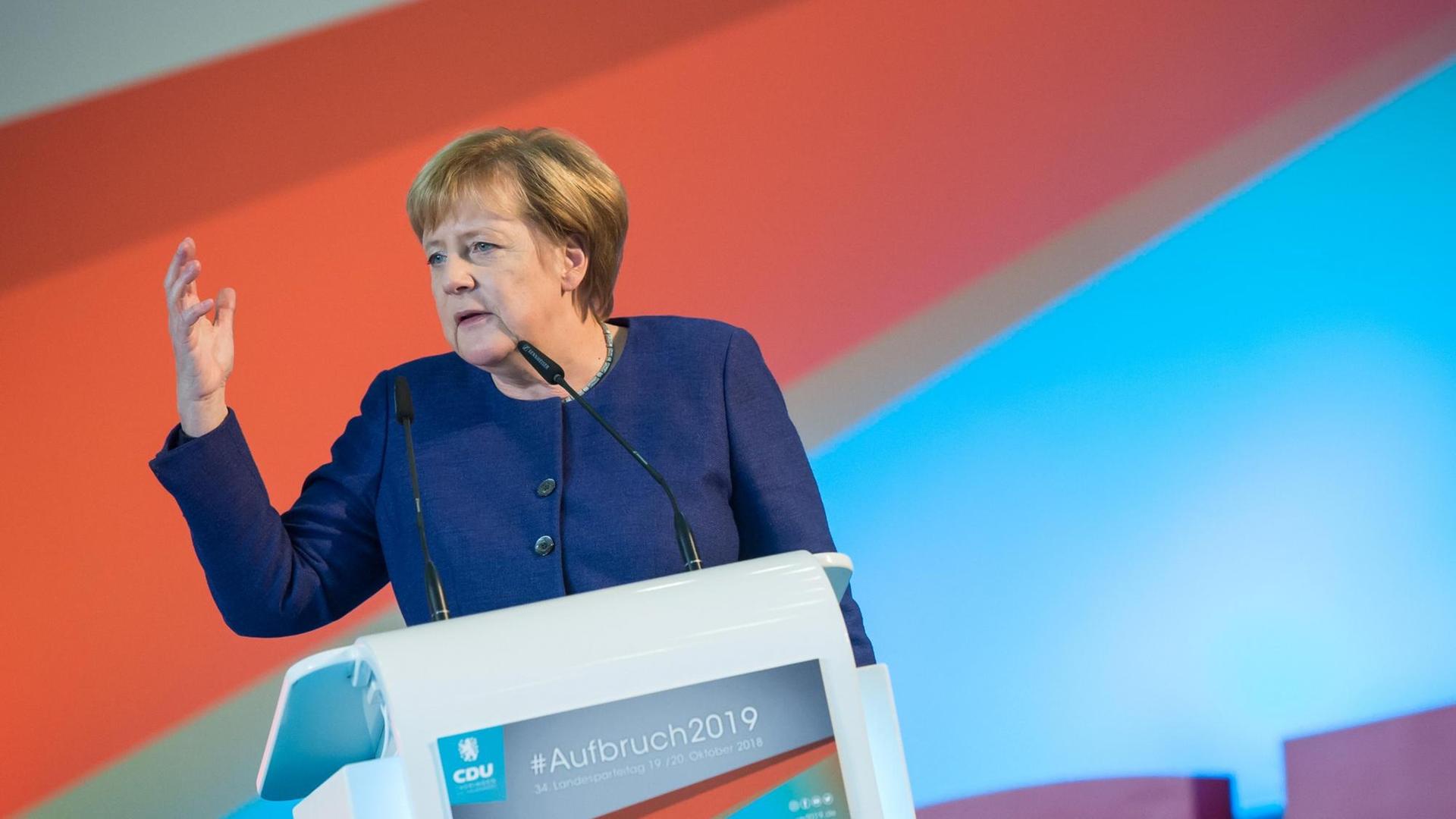 Angela Merkel spricht beim Landesparteitag der CDU Thüringen in Leinefelde-Worbis.
