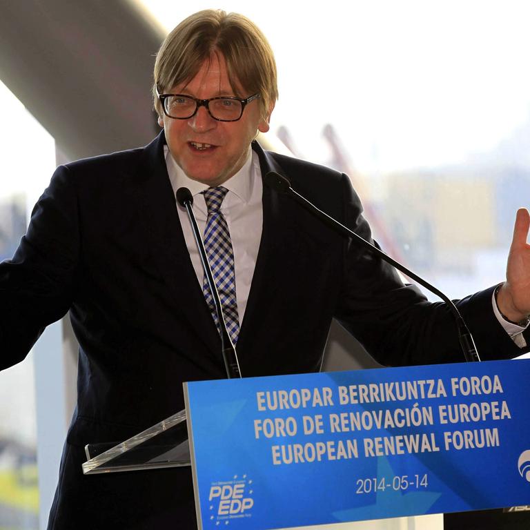Der Spitzenkandidat der Europäischen Liberalen Guy Verhofstadt während einer Rede in Spanien.