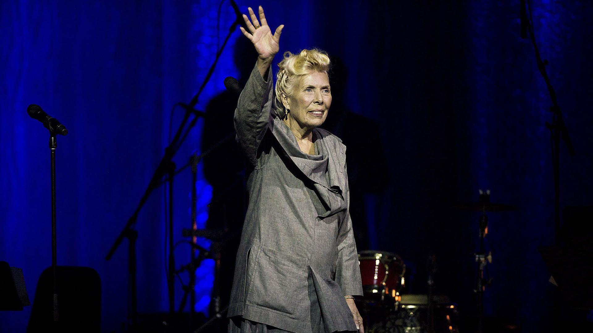 Joni Mitchell im Jahr 2013 in Toronto, Kanada