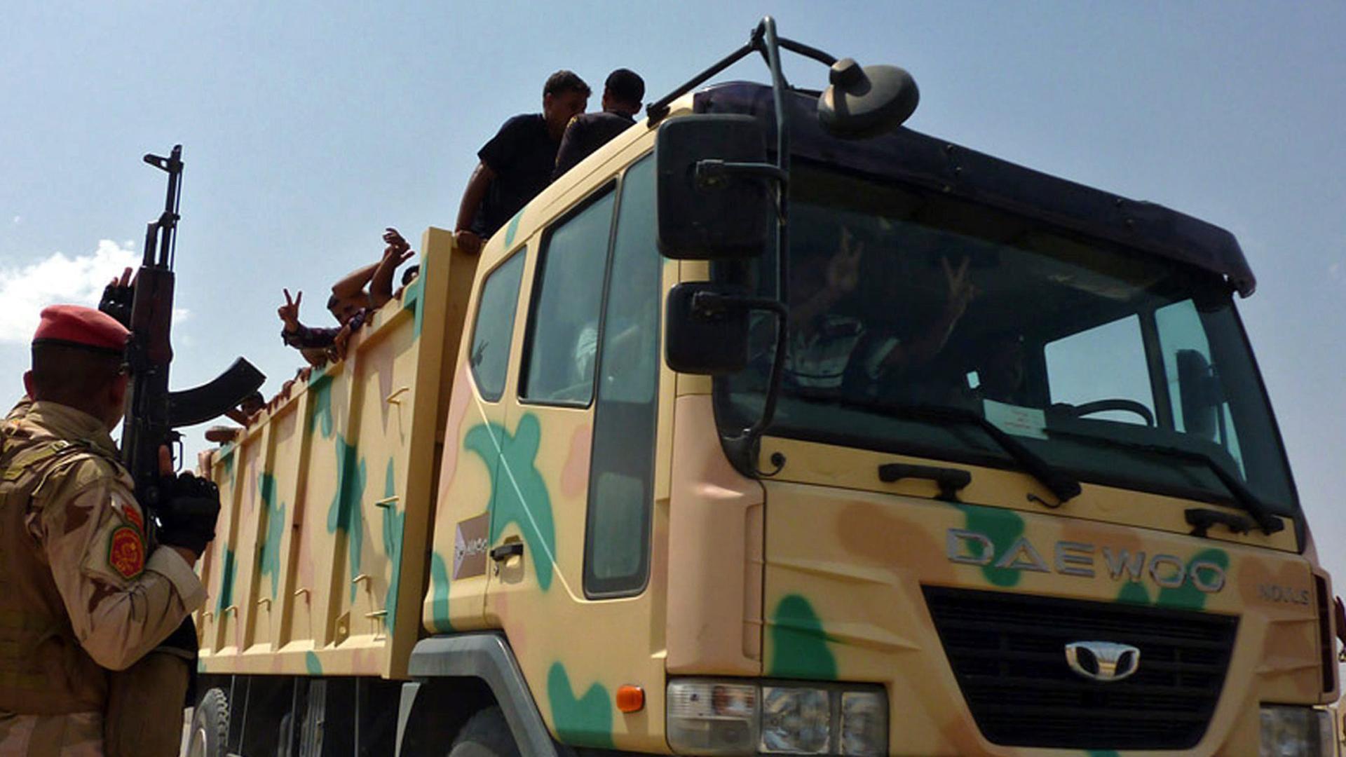 Irakische Soldaten kontrollieren die Stadt