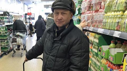 Dmitrij Gurjew hat in der russischen Exklave Kaliningrad einen kleinen Laden und kauft in Polen ein. Dafür hat er ein Arbeitsvisum - der Kleine Grenzverkehr zwischen beiden Ländern ist seit 2016 ausgesetzt