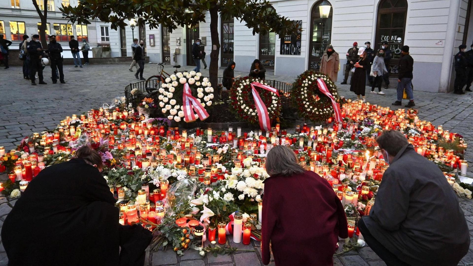 Gedenken an den Terroranschlag am 5.11.2020 in der Wiener Innenstadt, bei dem vier Menschen gestorben sind und mehr als 20 verletzt wurden