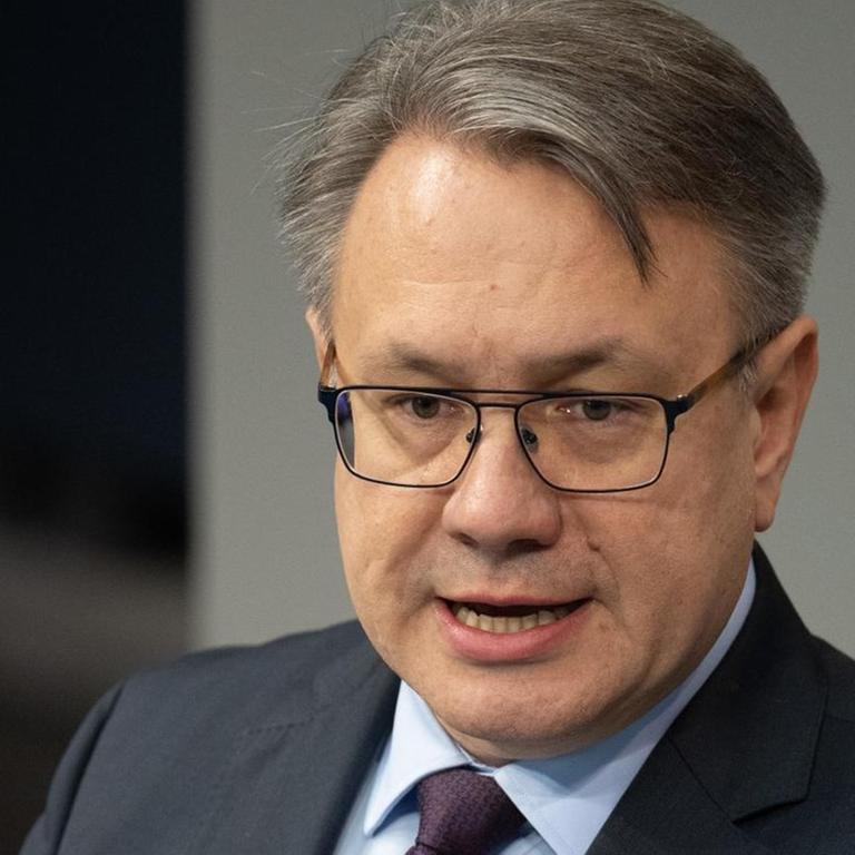 Georg Nüßlein (CSU) spricht im Bundestag