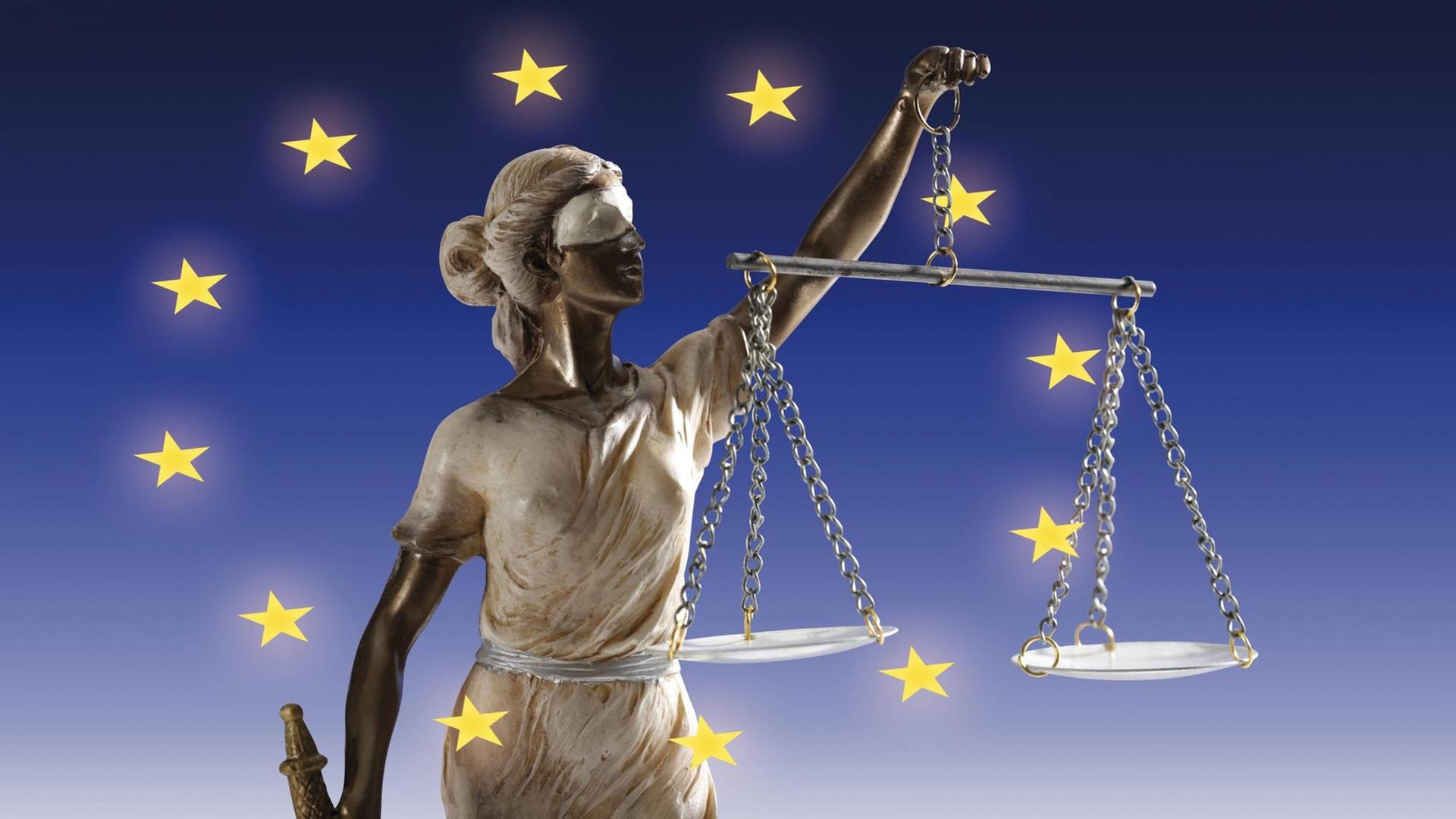 Justitia, die Symbolfigur der Gerechtigkeit vor der europäischen Flagge