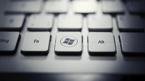 Tastatur eines Notebooks mit Windows-Logo | Verwendung weltweit, Keine Weitergabe an Wiederverkäufer. | picture alliance / imageBROKER