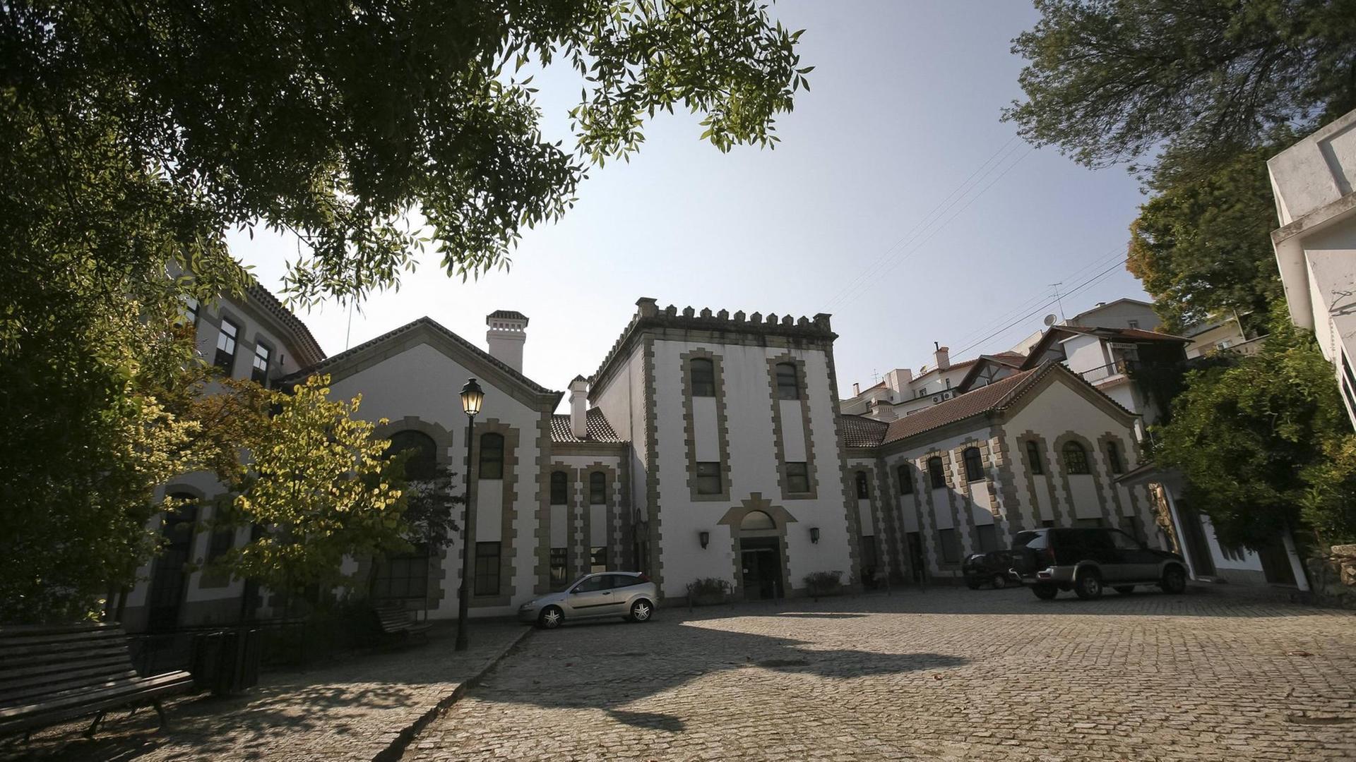 Caldas da Felgueira ist einer der Orte, in denen das Salazar-Regime zwischen 1945 und 1948 Frauen und Kinder geflüchteter NS-Diplomaten unterbrachte